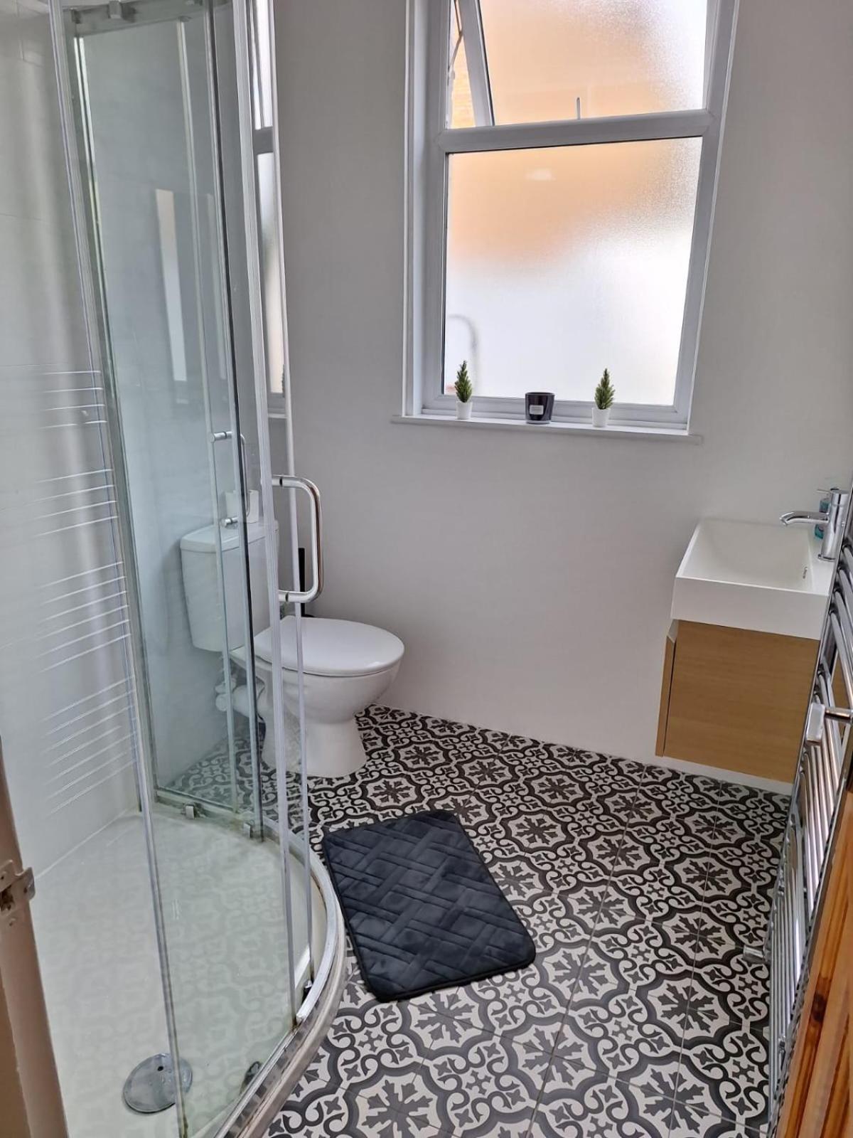 Modern Ground Floor Flat - 15 Min To Central London Leilighet Eksteriør bilde